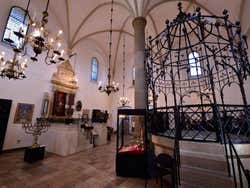 Old Synagogue, inside