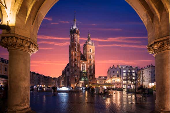Night-time Tour of Krakow’s Dark Tales
